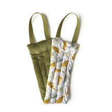 Load image into Gallery viewer, Hot Stuff Heated Neck Wrap