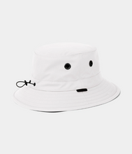 Load image into Gallery viewer, GOLF BUCKET HAT WHITE