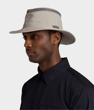 Load image into Gallery viewer, LTM5 Airflo Hat Midnight Navy