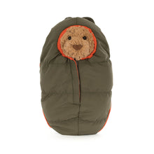 Charger l'image dans la galerie, JELLYCAT™ Bartholomew Bear Hiking Outfit