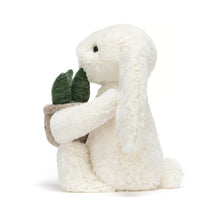 Charger l'image dans la galerie, JELLYCAT™ Cream Bunny with Plant
